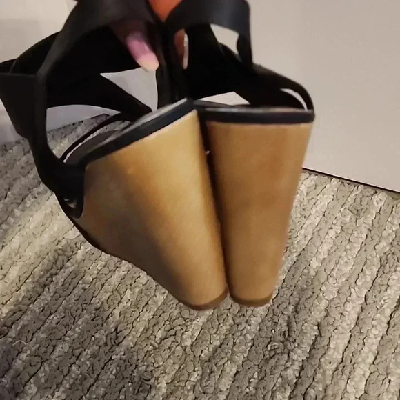 Madden Girl Wedge - Picture 3 of 7